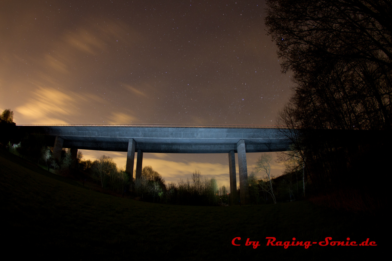 Bridge over troubled starlight...