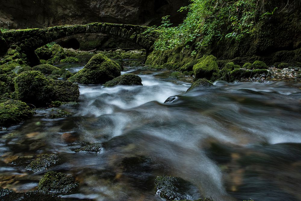 Bridge over troubled water 2