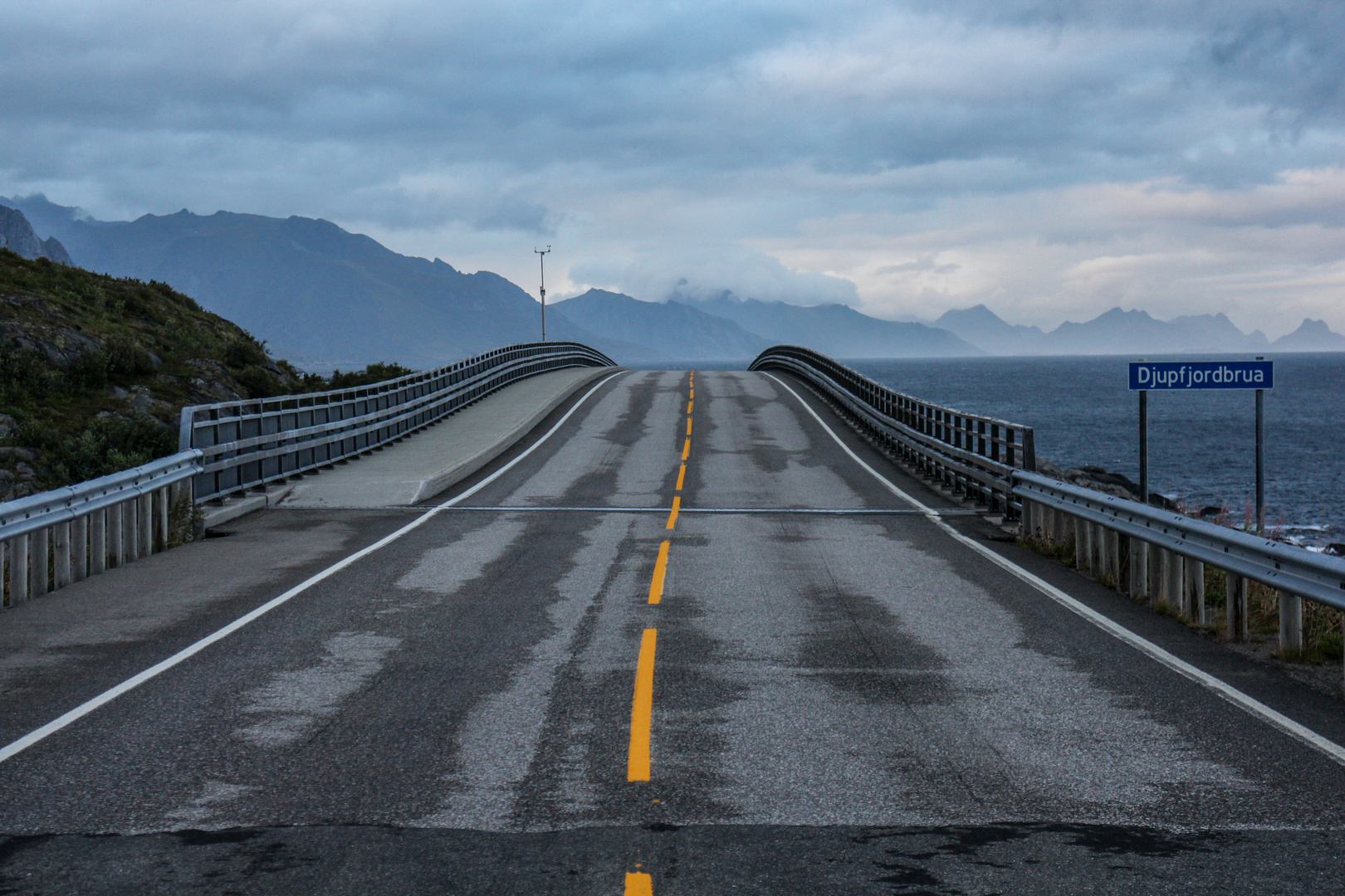 Bridge over troubled water