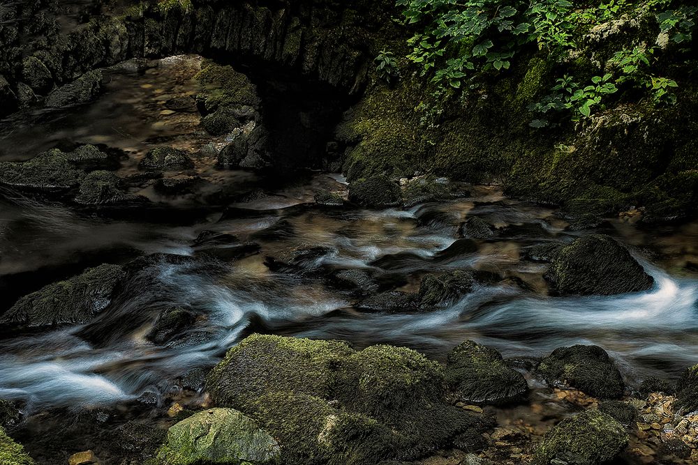 Bridge over troubled water