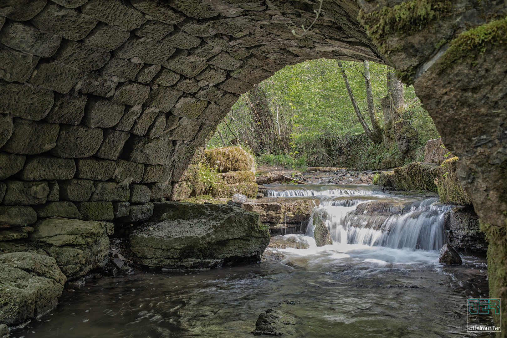 Bridge over troubled water