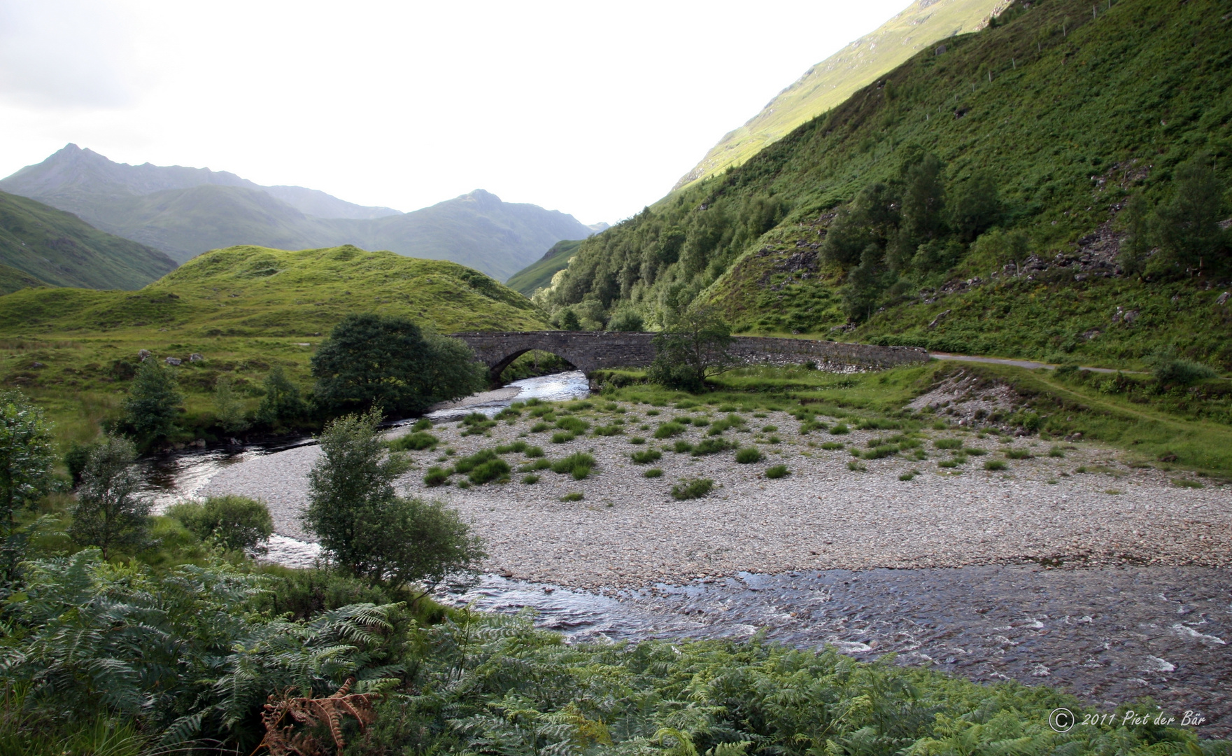 "Bridge over troubled water" Highlands in Schottland