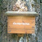 Briefkasten im Wald sozusagen "Waldpost``