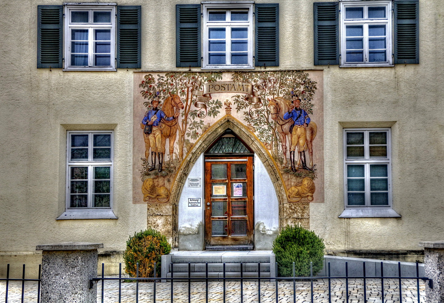 Briefzustellung erfolgt inzwischen ohne Pferde.