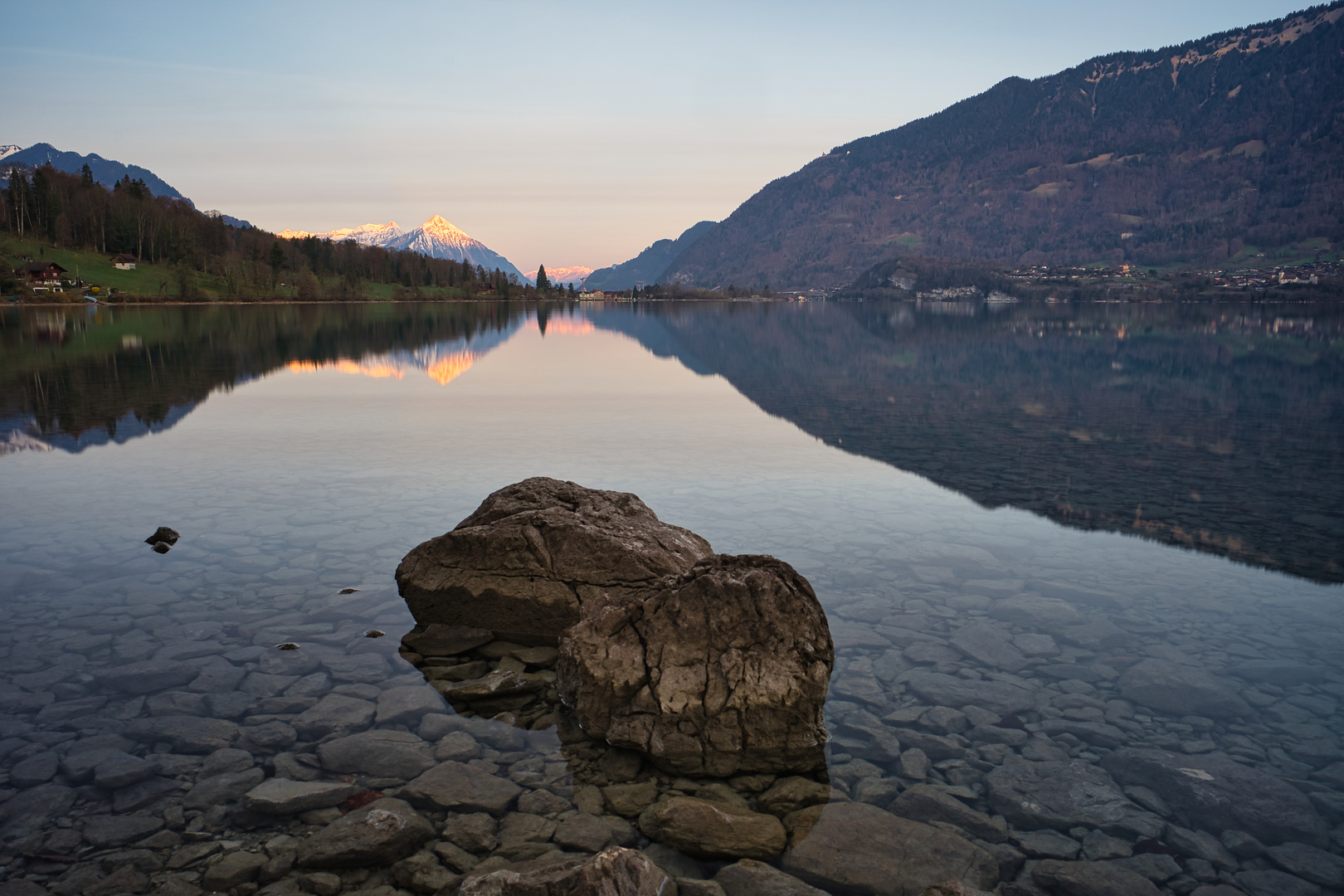 Brienzersee mit Niesen