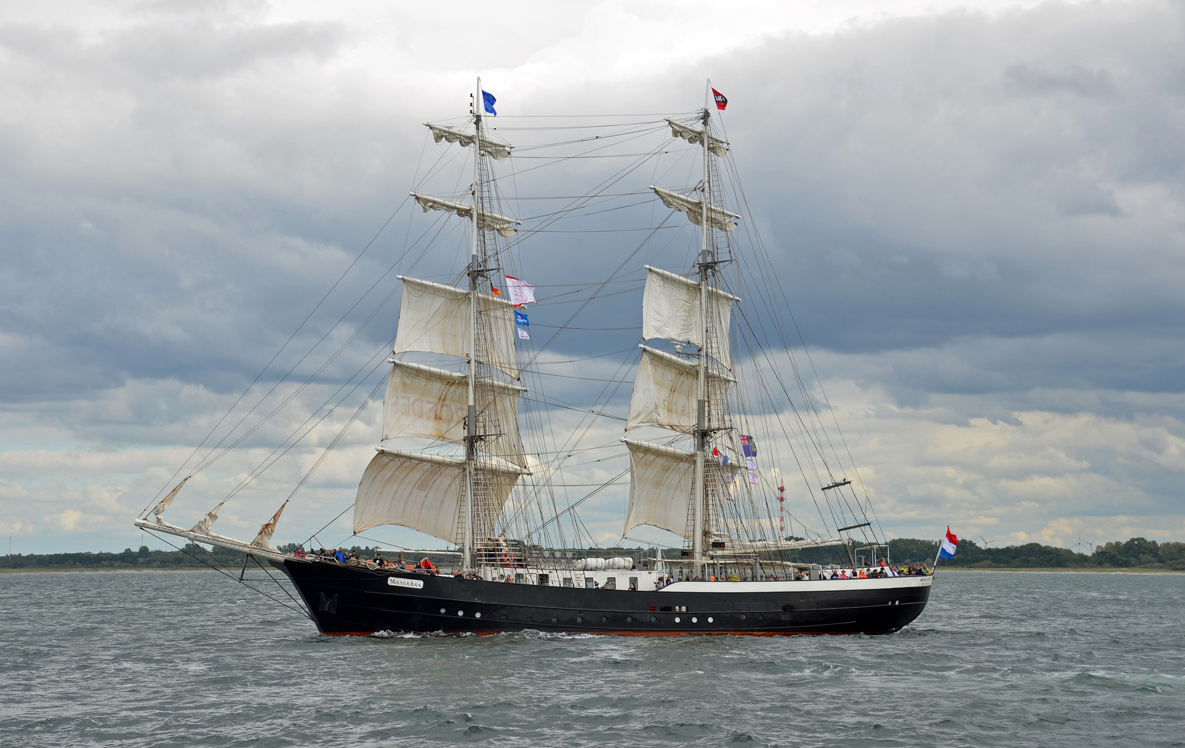 Brigg "Mercedes" vor Warnemünde zur Hanse Sail 