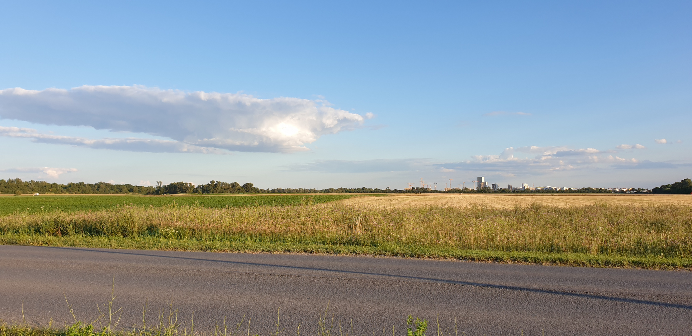 Brightening_clouds_over_Neu_Essling