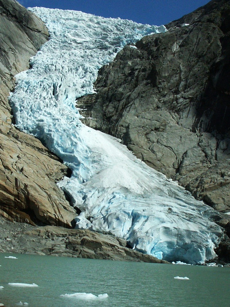 BRIKSDAL Gletscher am Nordfjord 20.7.07