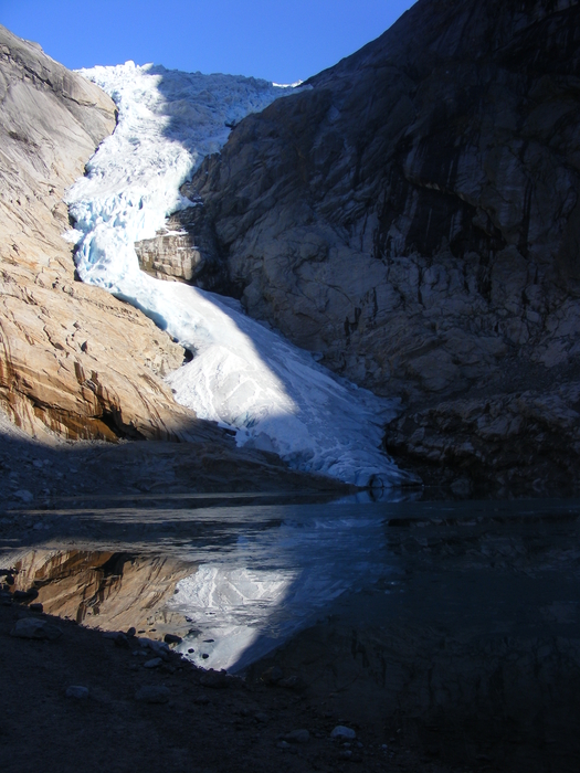 Briksdalsbreen