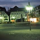 Brilon / Hochsauerland – Der historische Marktplatz bei Nacht