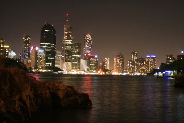 brisbane at night