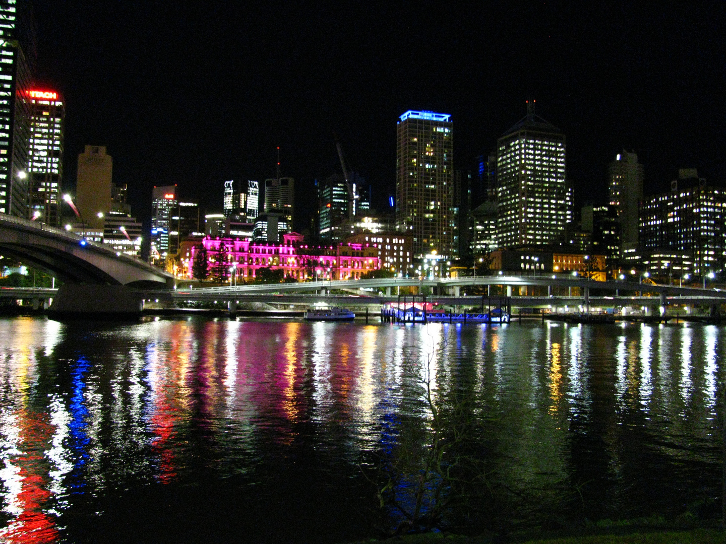 Brisbane River at night