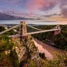 Bristol, die Clifton Suspension Bridge im Abendlicht