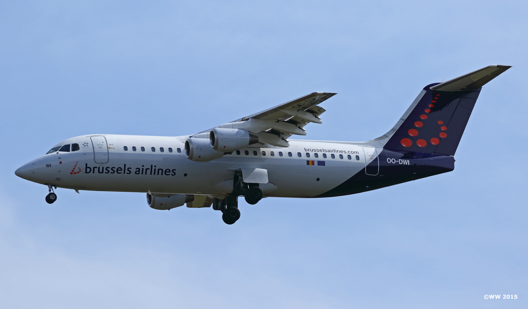 'British Aerospace Avro 146-RJ100'