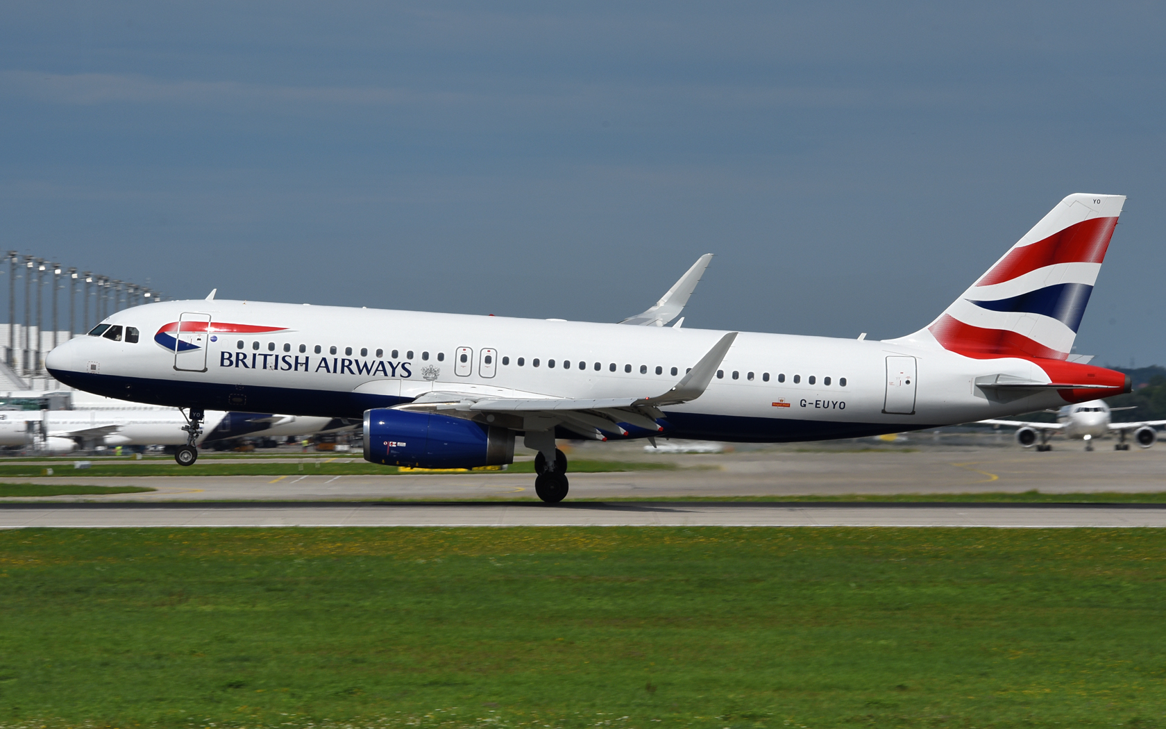 British Airways Airbus A320-232(WL) G-EUYO 