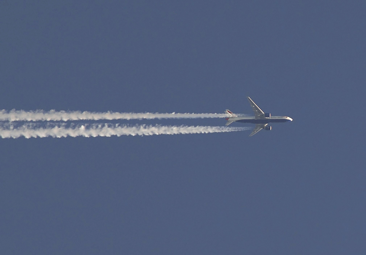 British Airways Boeing 767 südlich von Berlin nach London