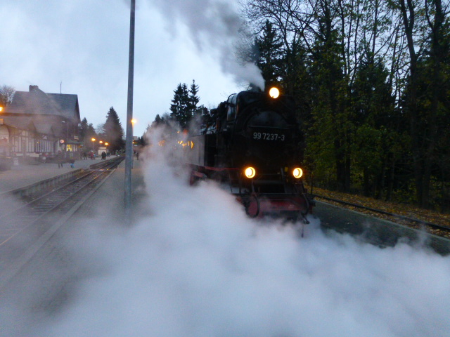 Brockenbahn am Bahnhof "Drei Annen" II