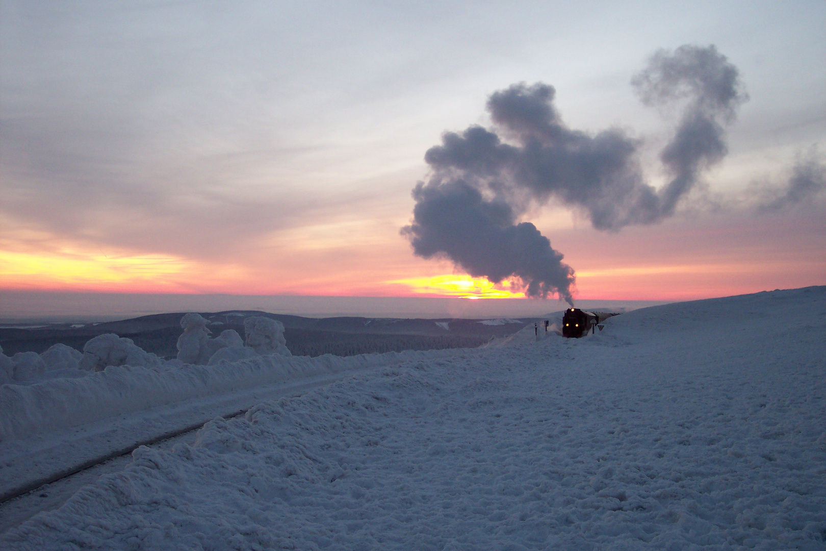 Brockenbahn an einem Winterabend