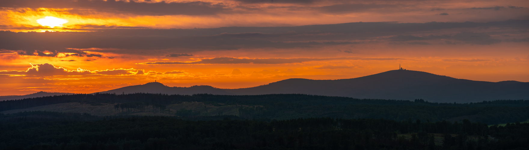 Brockenpanorama im Sonnenuntergang