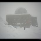 Brockenplateau - Die Wetterwarte im Schneesturm