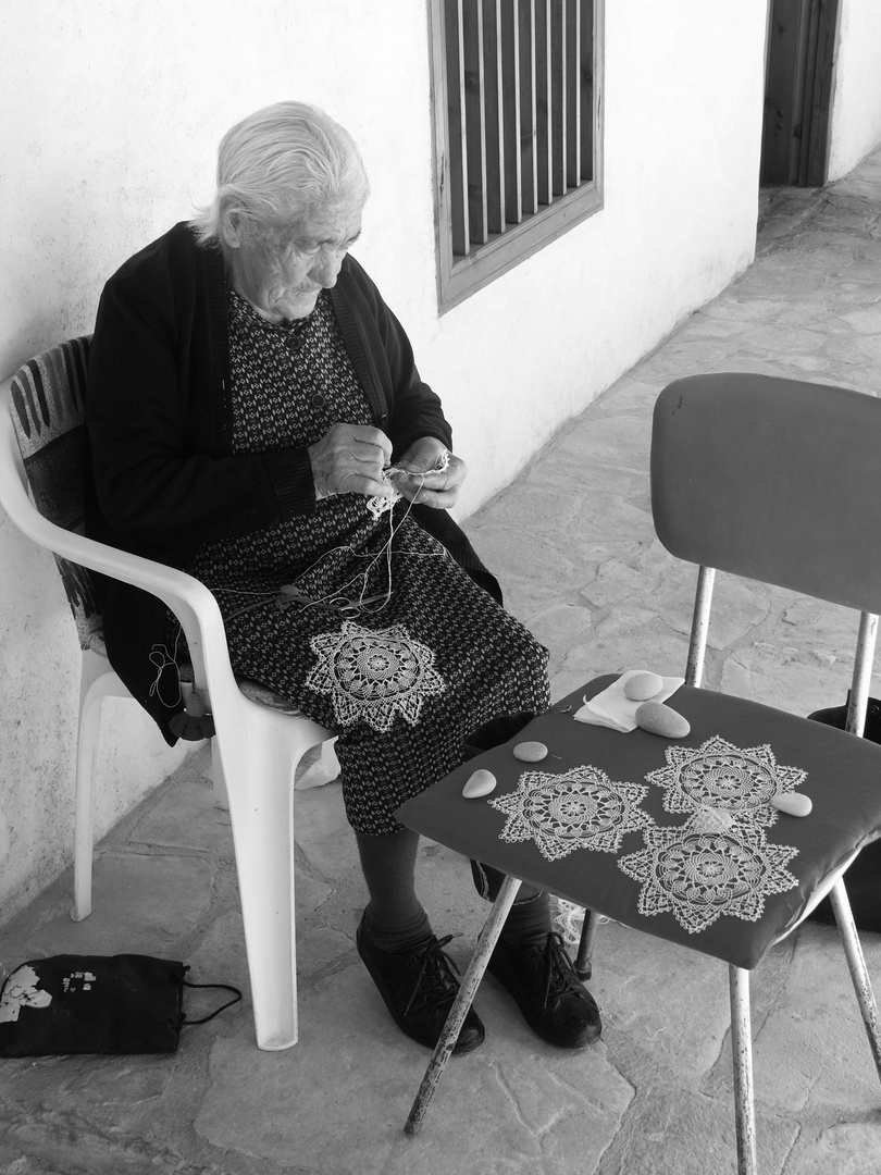 broderie à Chypre