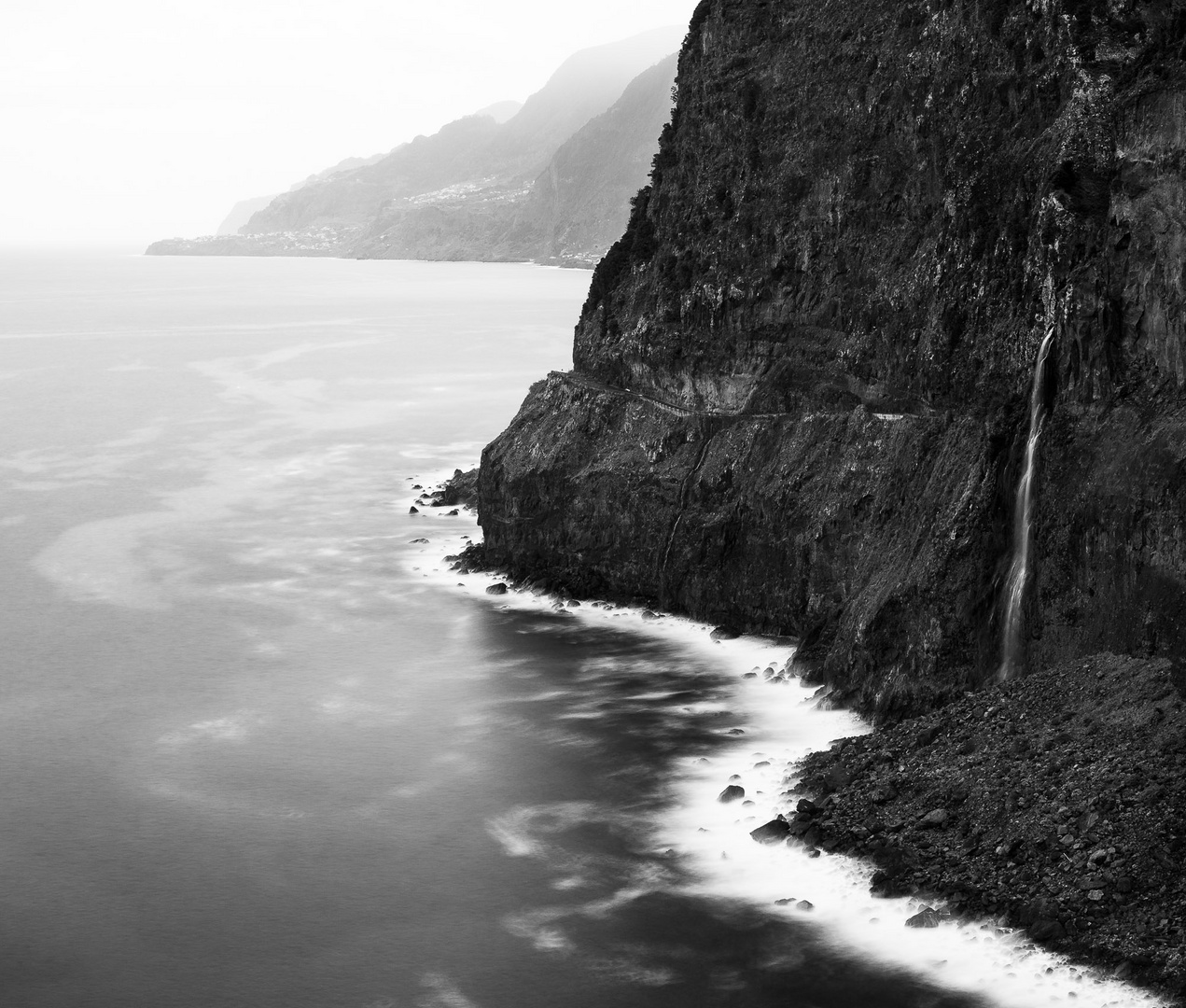 Broken road - Madeira