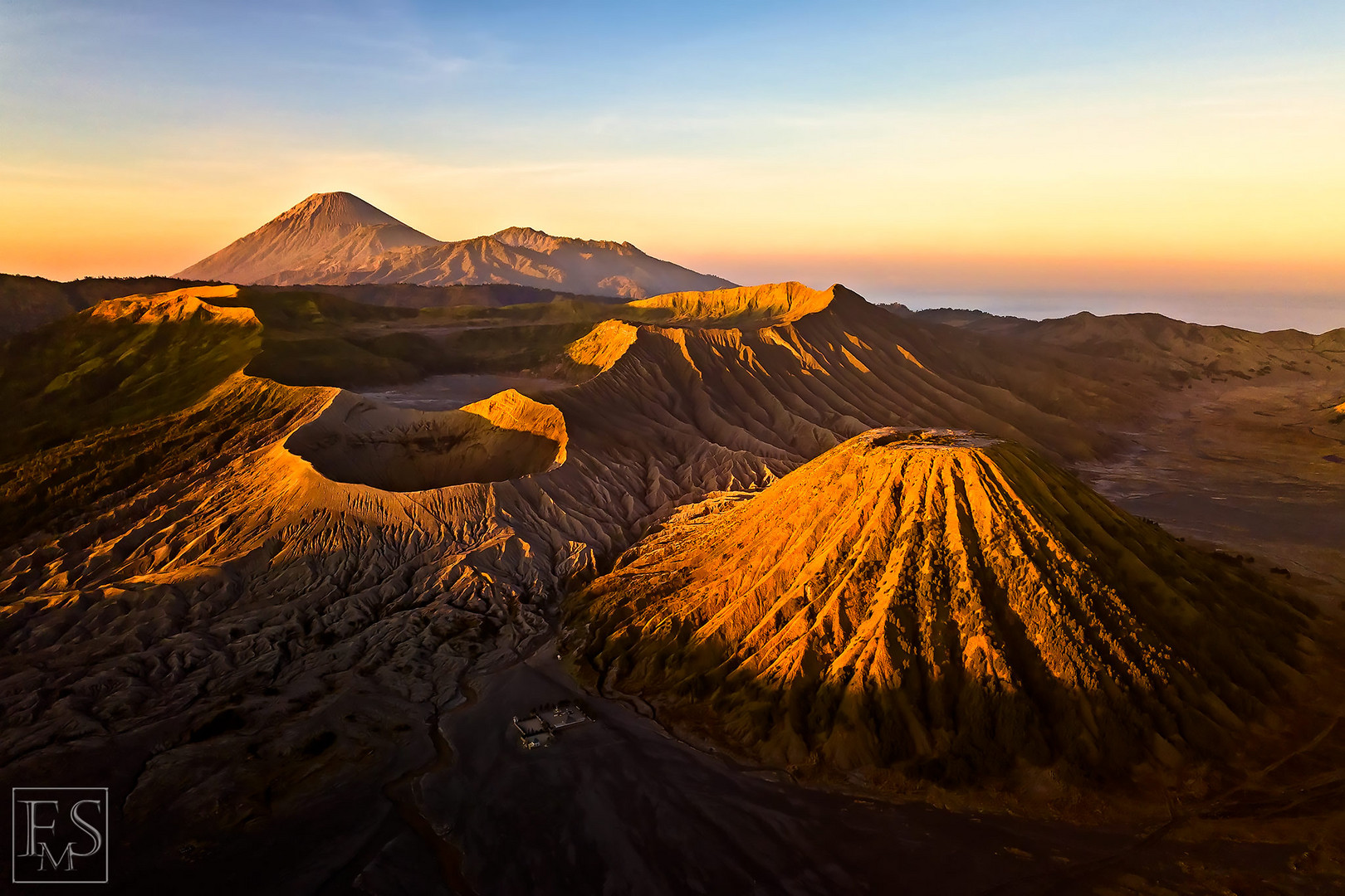  Bromo  at Sunrise Foto  Bild landschaft 