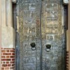 Bronzene Tür der Kathedrale in Gnesen