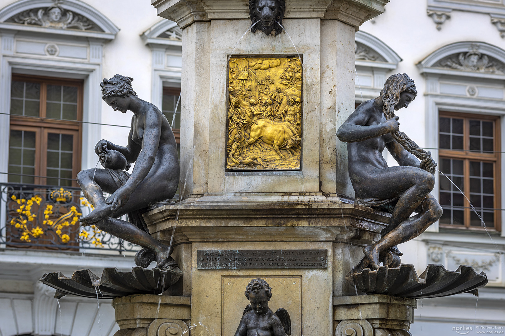 Bronzerelief Herkulesbrunnen