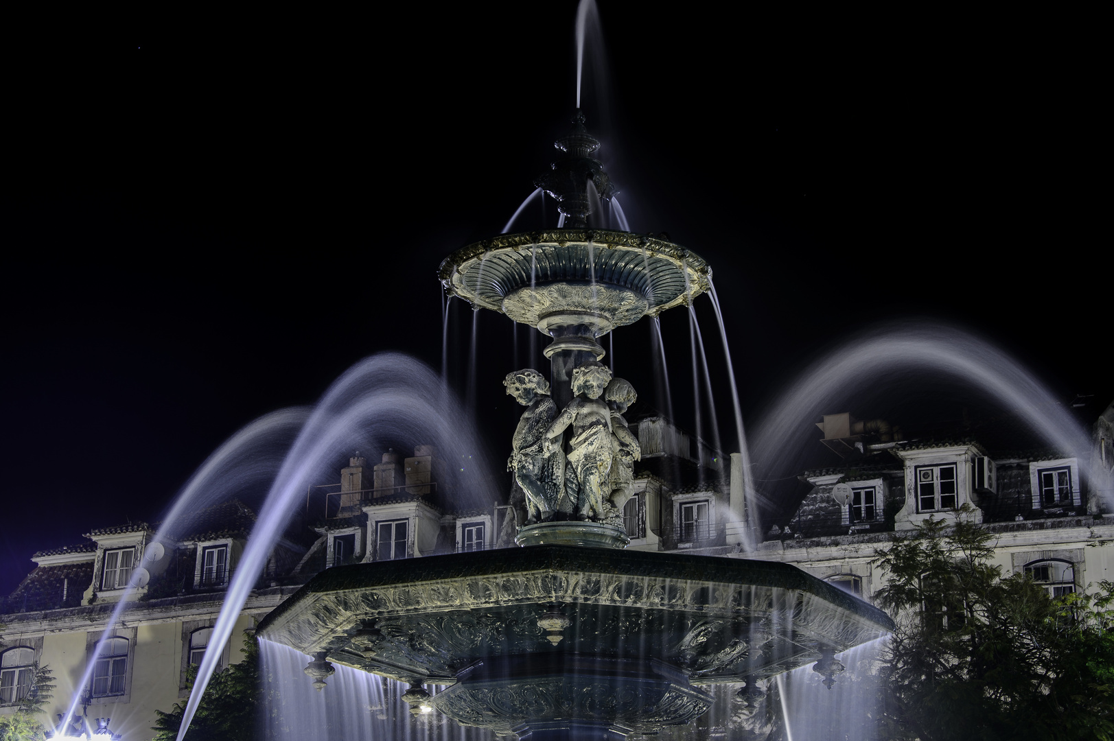 Bronzespringbrunnen am Rossio