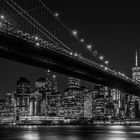 Brooklin Bridge by night