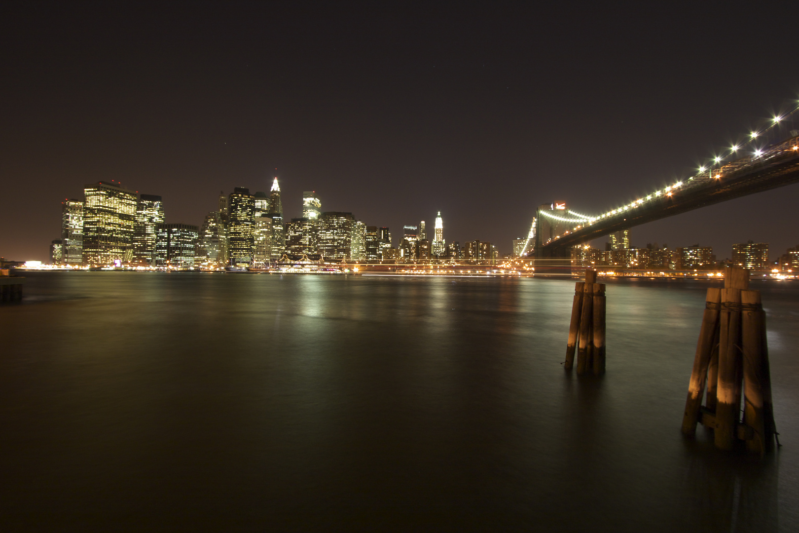 Brooklyn Bridge and Manhatten by night....