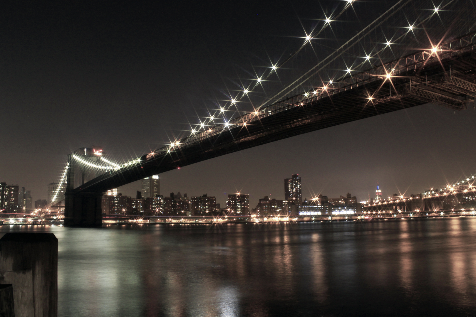 Brooklyn Bridge by night