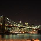 Brooklyn Bridge by night at 20 degrees fahrenheit