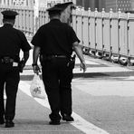 Brooklyn Bridge - Cops
