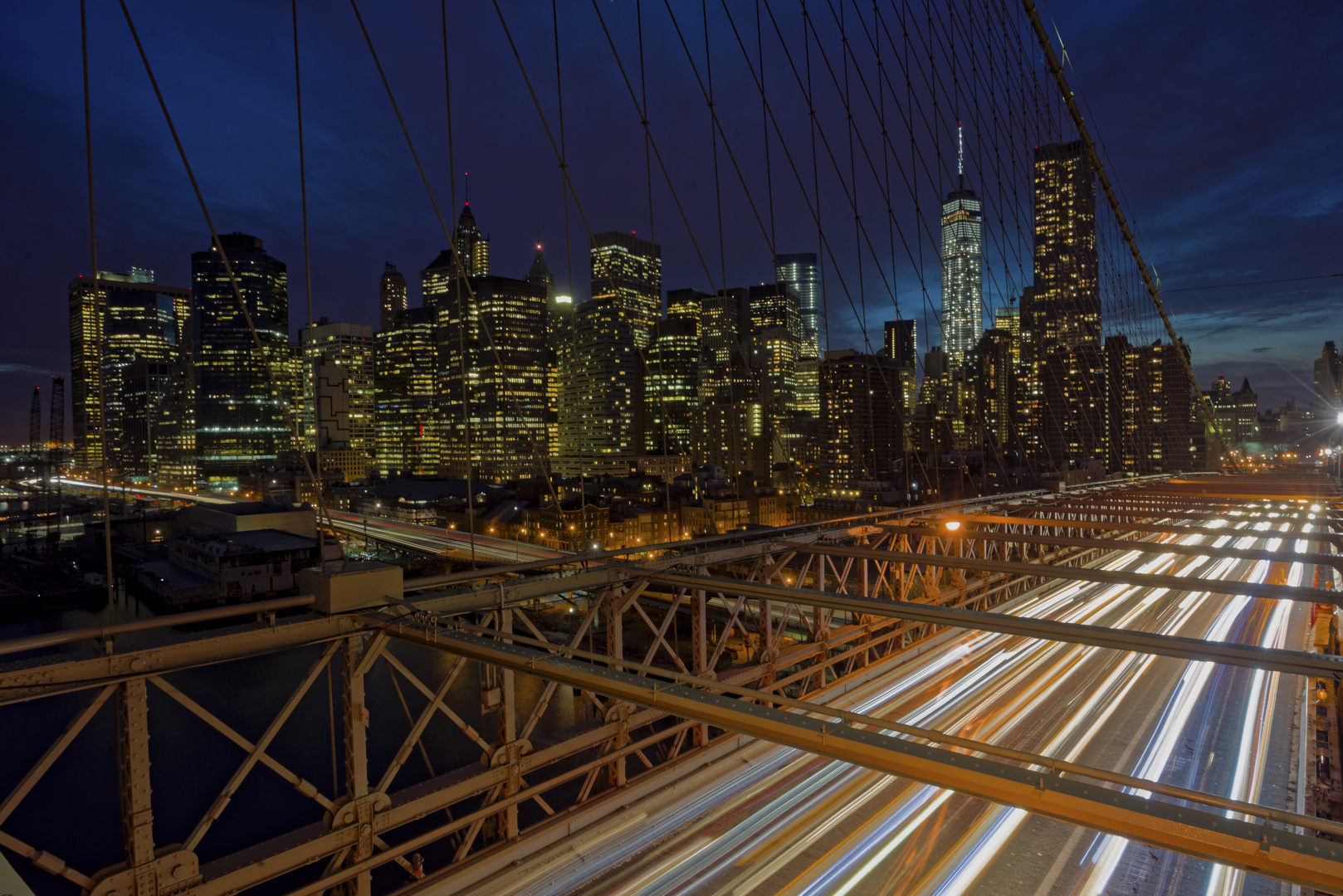 Brooklyn Bridge mit Manhattan Skyline