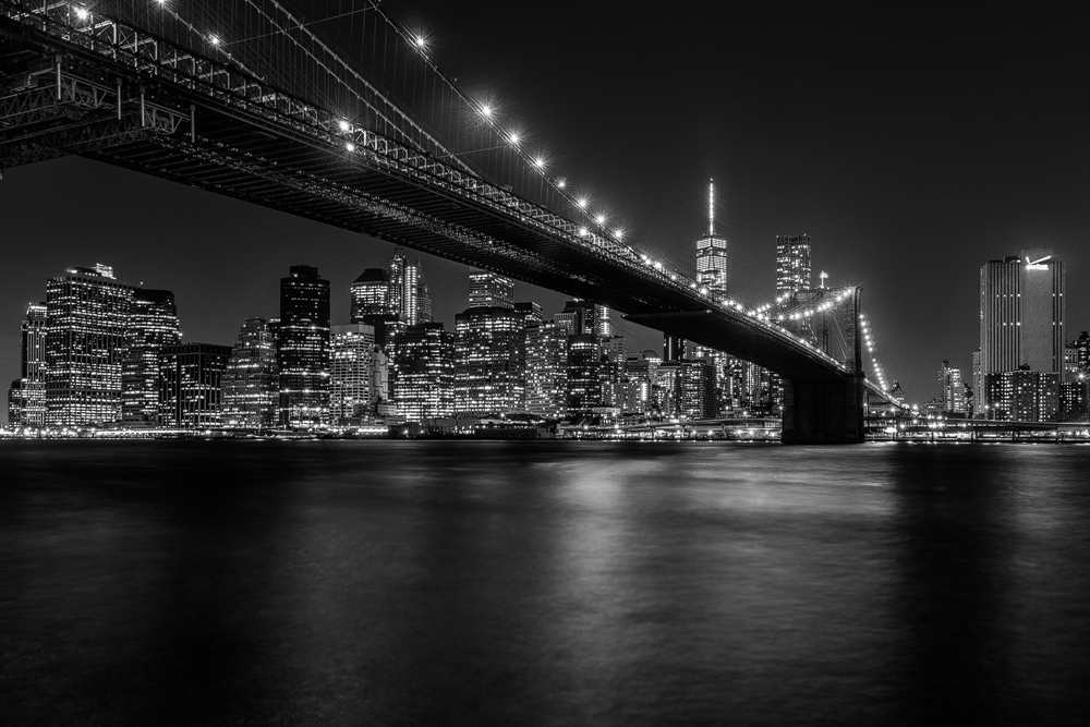 Brooklyn Bridge und Downtown Manhattan, New York