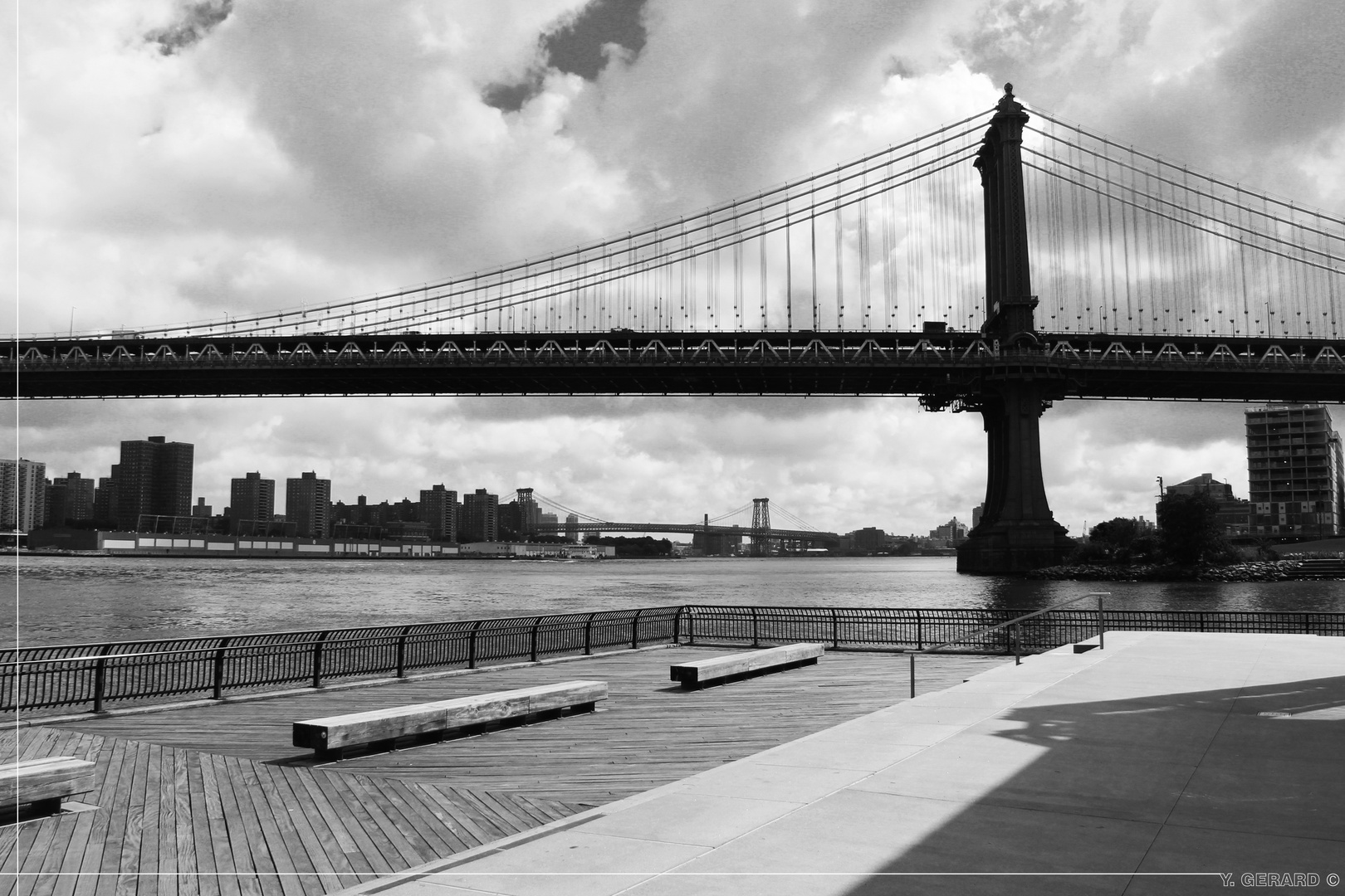 Brooklyn - East River & Manhattan Bridge