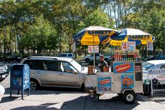 Brooklyn - Hot Dog / Pretzel Stall