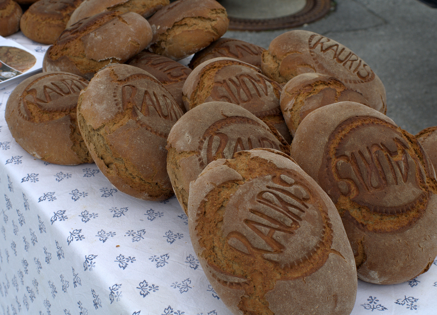 Brot auf dem Schmankerlmarkt in Rauris, Hohe Tauern