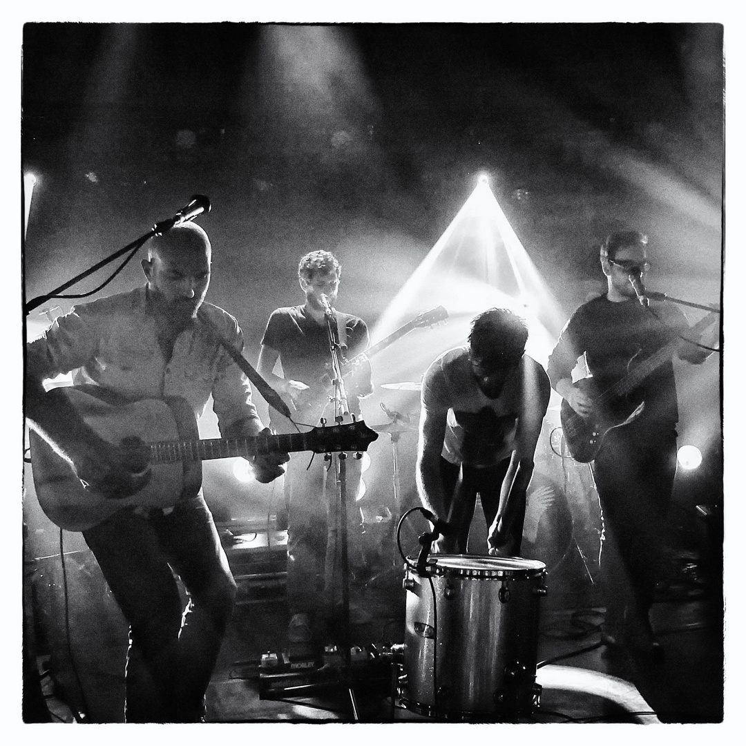 Brother and Bones Foto & Bild erwachsene, europe, benelux Bilder auf