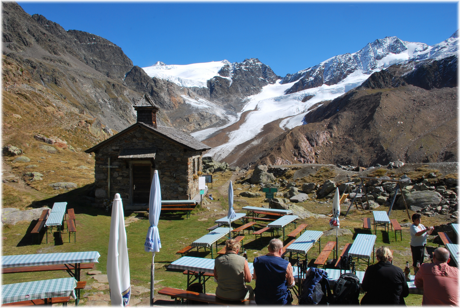 Brotzeit mit Blick auf den Gletscher