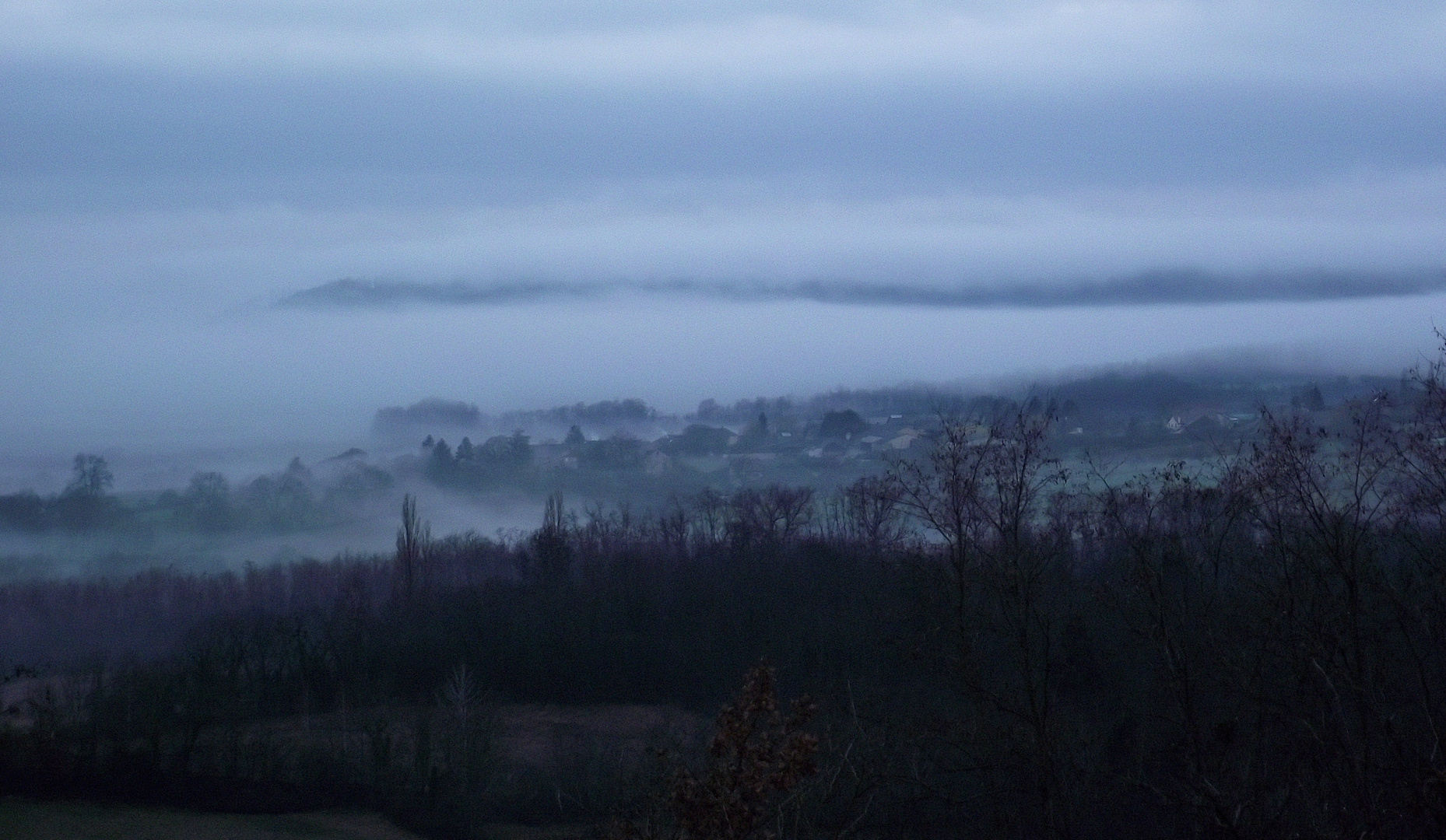 BROUILLARD AUTOMNAL