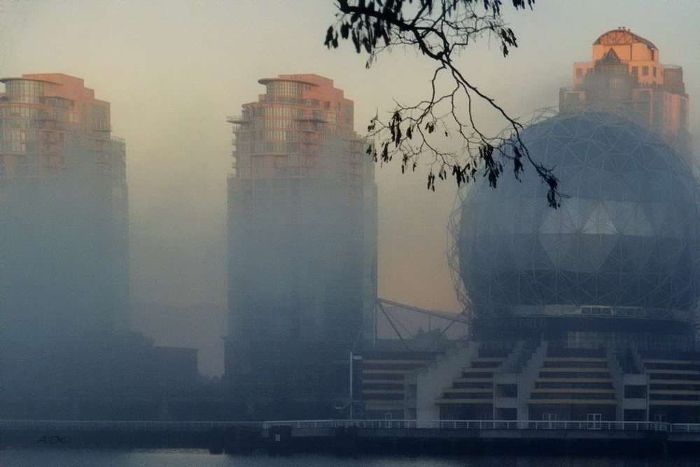 Brouillard dans la Ville 