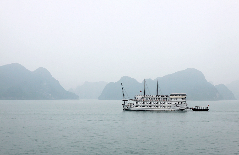 brouillard sur la Baie d'Halong