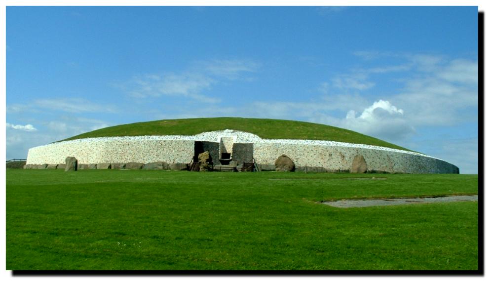 Brú na Bóinne - Newgrange