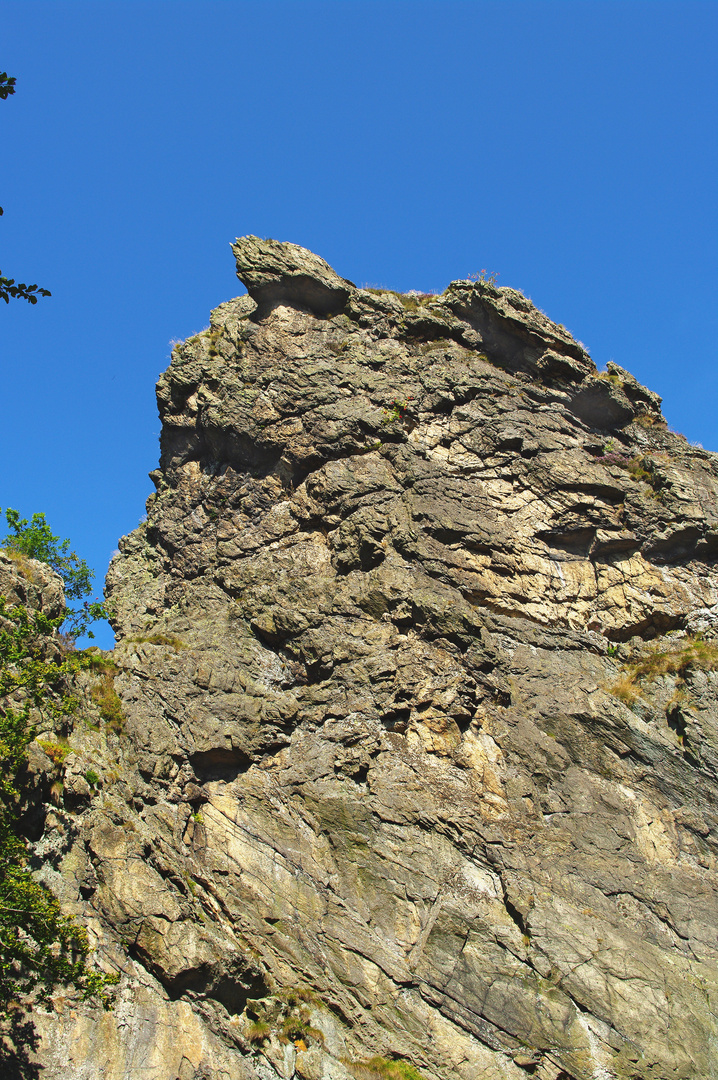 Bruchhauser Steine, der Goldstein, Nationales Naturmonument, Geotop und Bodendenkmal