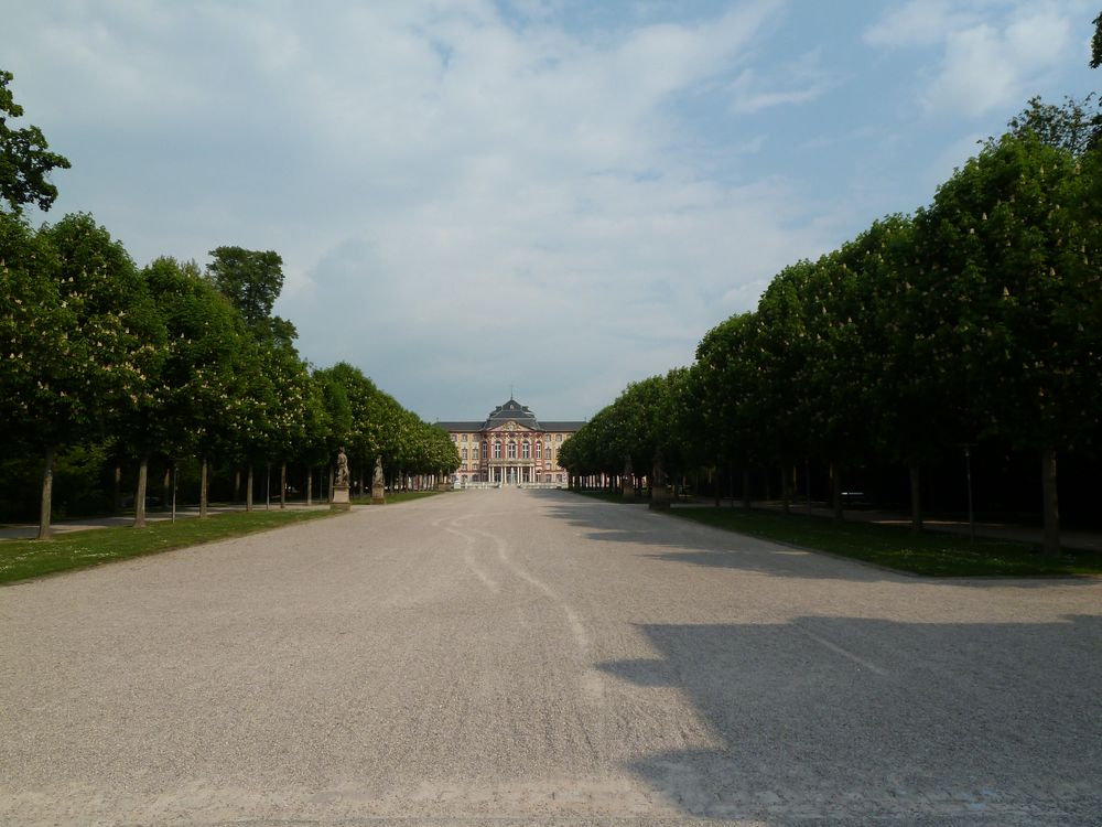 Bruchsaler Schloss Allee