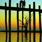 Brucke  bei Mandalay    in Myanmar  (fotomanny@ok.de)