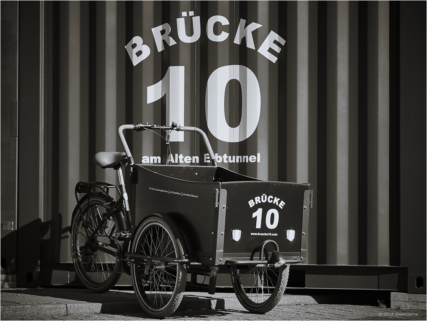 ::: Brücke | 10 :::